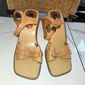Elegant Tan Leather Women's Heels/Sandals